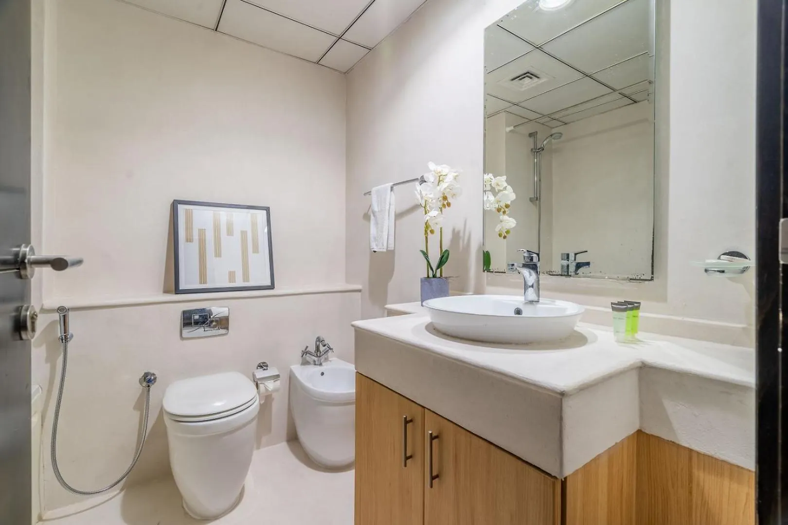 Guestready - Stylish Retreat In Dubai Marina Apartment