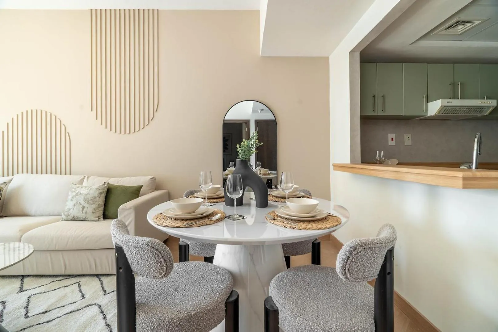 Guestready - Stylish Retreat In Dubai Marina Apartment